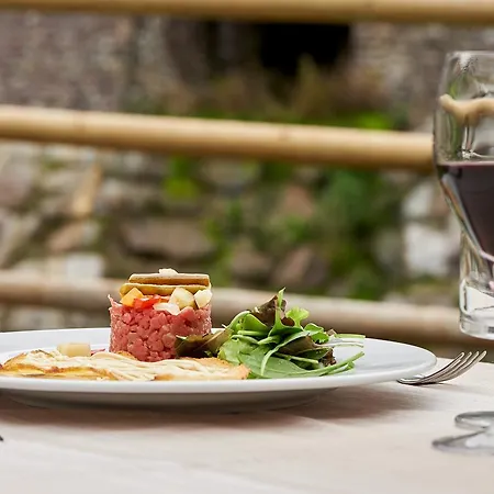 Al Lago Inn